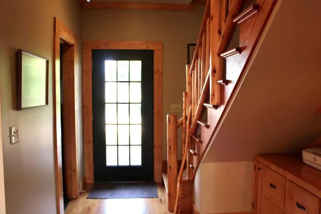 Quiet Getaway At Wayward Pisgah